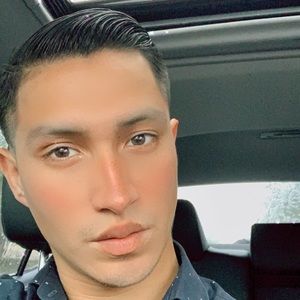 Meet your Posher, Aaron